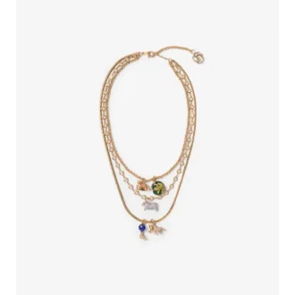 Collar de tres vueltas con colgantes 