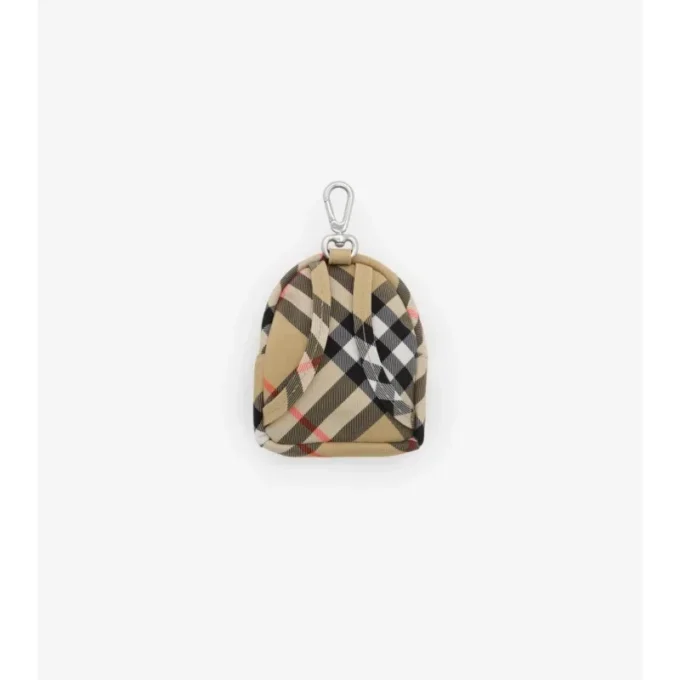 Dije para mochila con estampado de cuadros