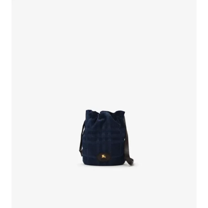 Estuche en forma de herradura 