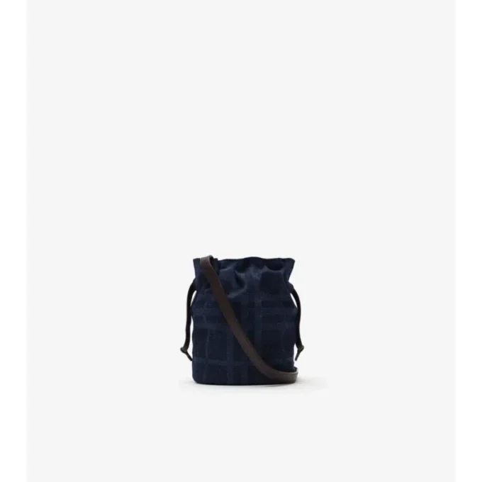 Estuche en forma de herradura 