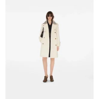 Gabardina Castleford de largo medio con cuello a cuadros como un Trench Coat