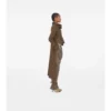 Gabardina con bufanda larga de seda como Trench Coat