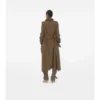 Gabardina con bufanda larga de seda como Trench Coat