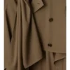 Gabardina con bufanda larga de seda como Trench Coat