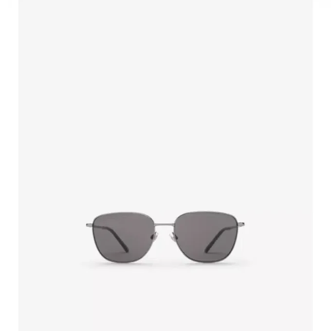 Gafas de sol cuadradas con diseño de cuadros metálicos