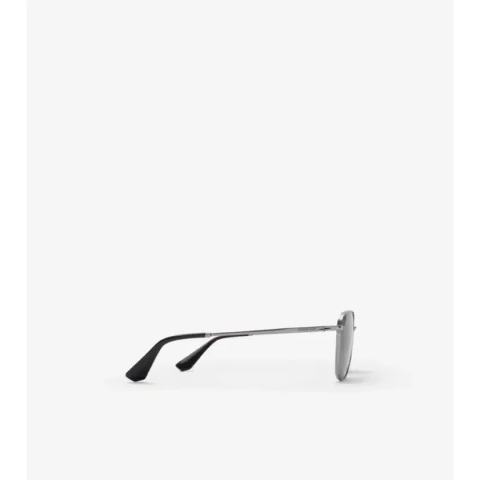 Gafas de sol cuadradas con diseño de cuadros metálicos