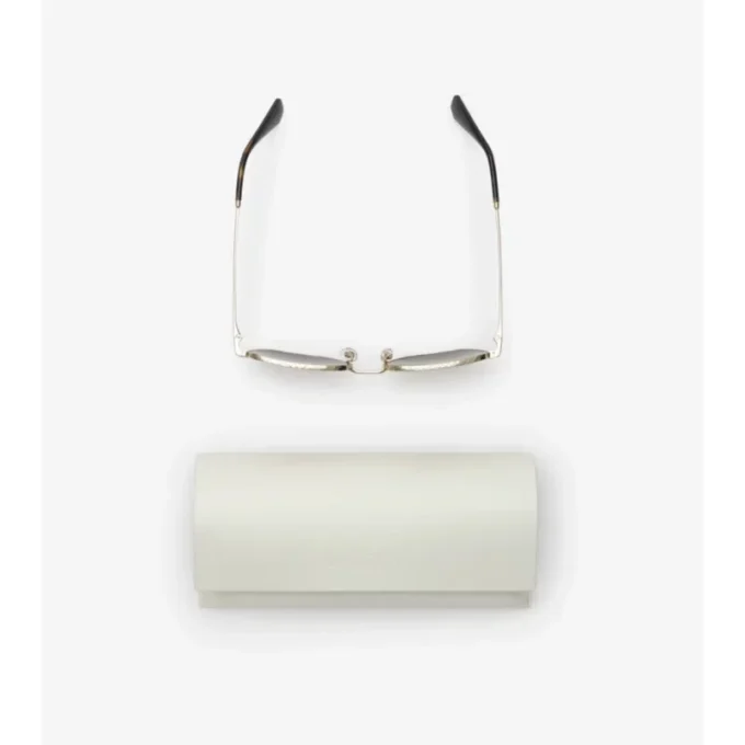 Gafas de sol cuadradas con diseño de cuadros metálicos
