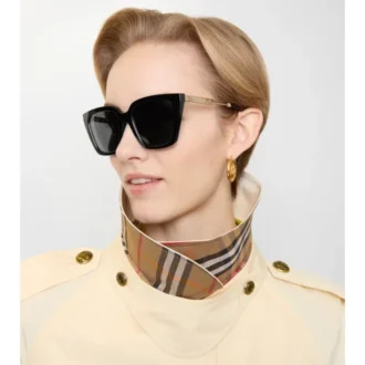 Gafas de sol cuadradas con grabado de cuadros 