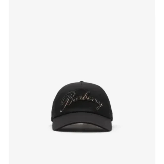 Gorra de béisbol de Gabardine con logotipo en cursiva y estampado de cuadros