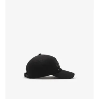 Gorra de béisbol de Gabardine con logotipo en cursiva y estampado de cuadros