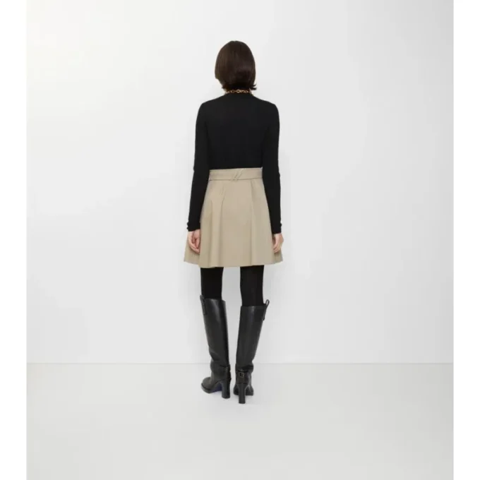 Minifalda tipo gabardine