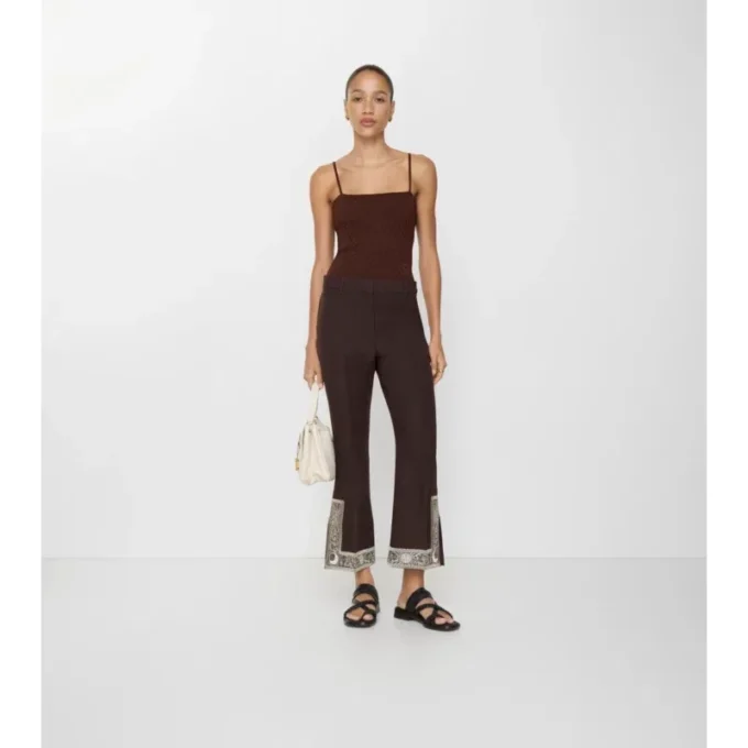 Pantalones acampanados cortos de lana y seda bordados