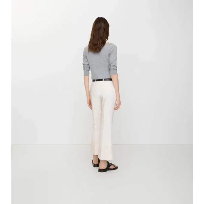Pantalones acampanados de lana de corte corto