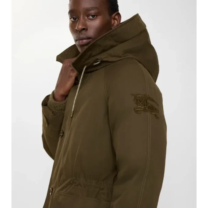 Parka de Gabardine con ribete de piel de oveja