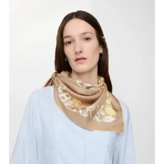 Pañuelo de seda EKD con estampado floral