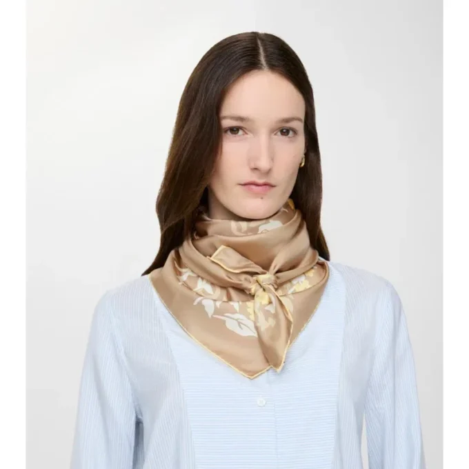 Pañuelo de seda EKD con estampado floral
