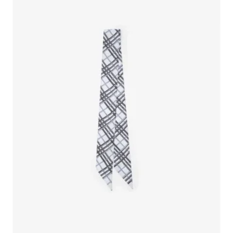 Pañuelo estrecho reversible de seda con grabado de caballero