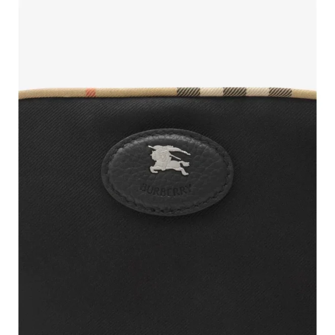 Pochette avec ribete de cuadros petits