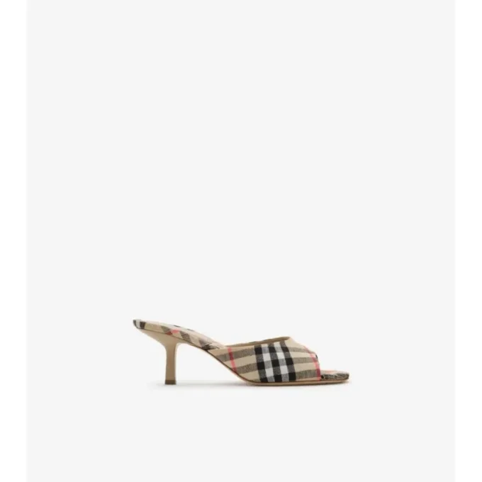 Sandalias bajas Check Mews 
