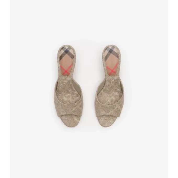 Sandalias bajas Check Mews