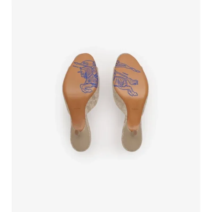 Sandalias bajas Check Mews