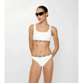 Top de bikini con ribete a cuadros