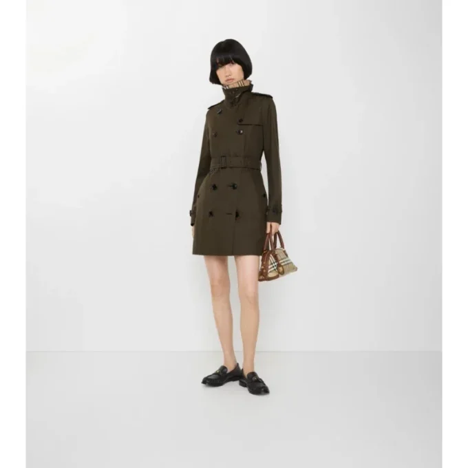 Tropical Gabardine Kensington corta de Gabardine Trench Coat