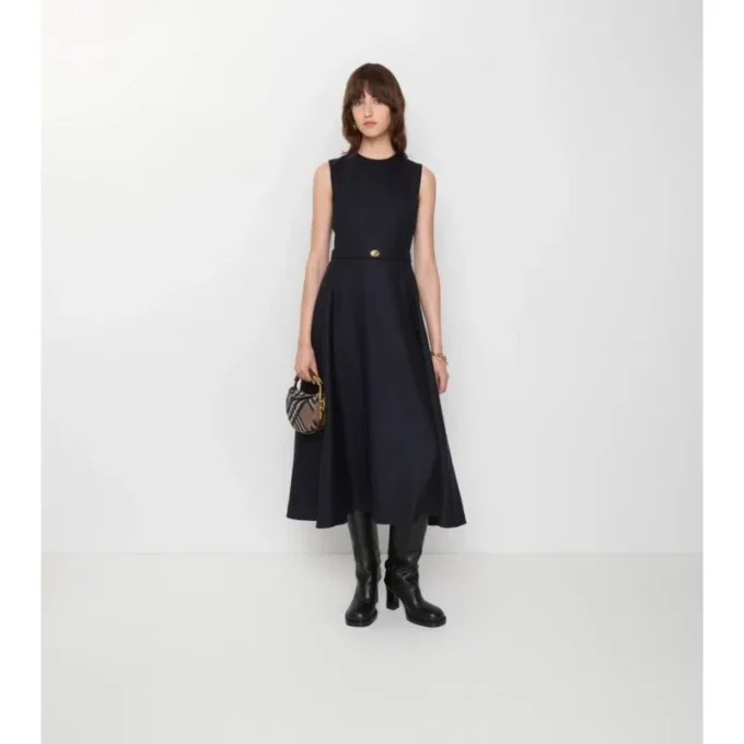 Vestido de lana a cuadros con cinturón