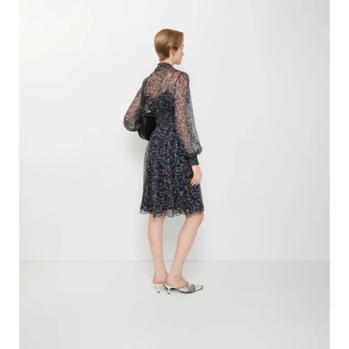 Vestido de seda con estampado floral pequeño