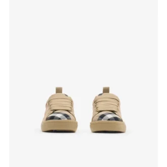 Zapatillas con estampado de cuadros