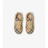 Zapatillas con estampado de cuadros