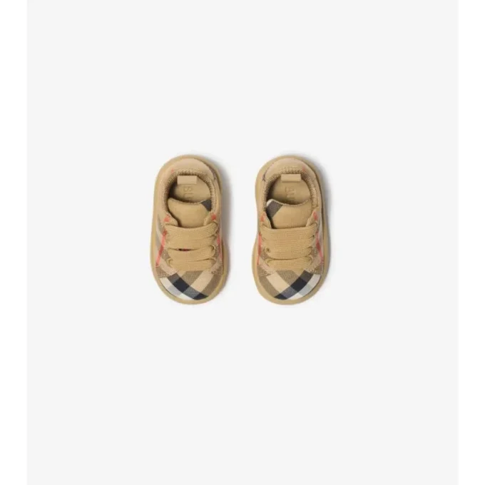 Zapatillas con estampado de cuadros
