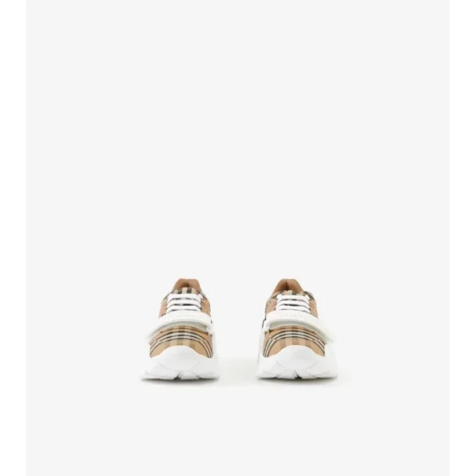 Zapatillas con estampado de cuadros y piel
