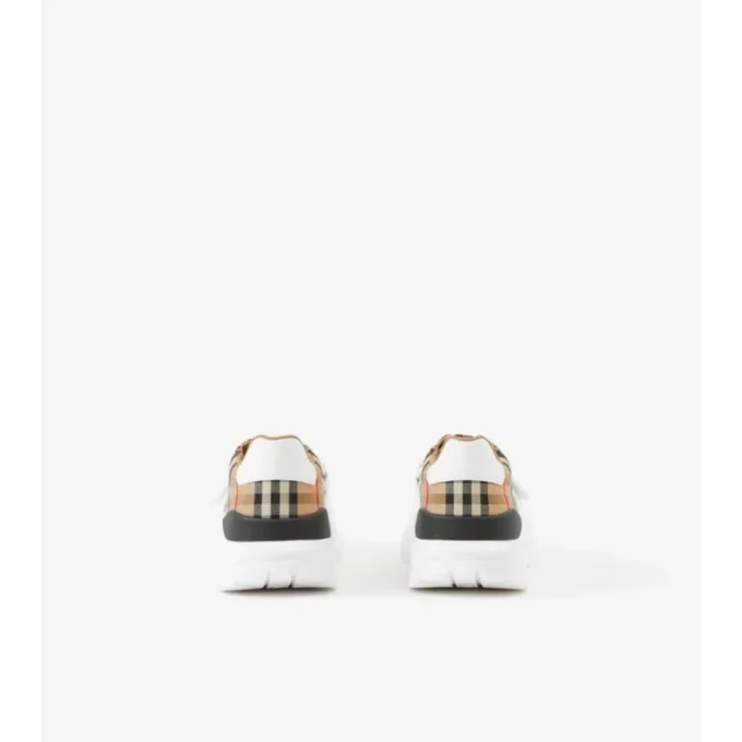 Zapatillas con estampado de cuadros y piel