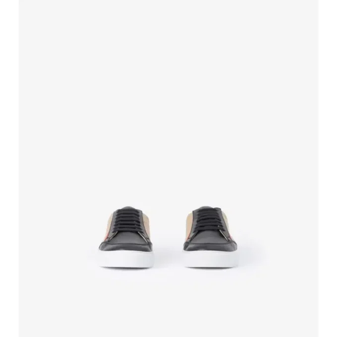 Zapatillas con estampado de cuadros y piel