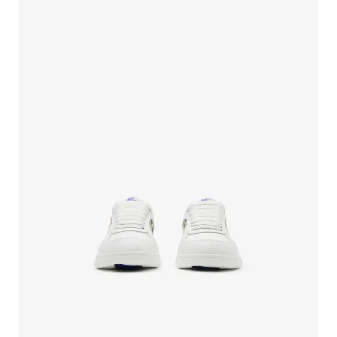 Zapatillas de piel y estampado de cuadros 