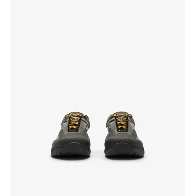 Zapatillas Discover con estampado de cuadros y malla 